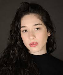 Paloma Padilla's Instagram, Twitter & Facebook