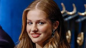 Leonor Queen's Instagram, Twitter & Facebook