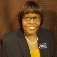 Gloria Edinger's Instagram, Twitter & Facebook