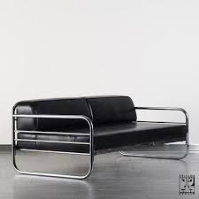 Tubular Steel Couch Daybed In The Style Of The Bauhaus Modernism Zeitlos Berlin Leathersofa Bauhaus Furniture Steel Sofa Bauhaus Interior
