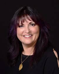 On Friday, August 22, our Introduction to Music faculty gathered for an  in-service at Walker Library's Center for Teaching and Mentoring, led by  director Dr. Jennifer Vannatta-Hall. We were joined by facilitator