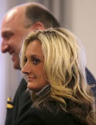 Bail agent: Sheriff's wife has unfair advantage [audio]