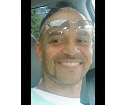 Ebony Reyes's Instagram, Twitter & Facebook