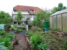 Gartenwege Mit Rindenmulch Bauanleitung Zum Selberbauen 1 2 Do Com Deine Heimwerker Community In 2020 Gartenweg Rindenmulch Garten