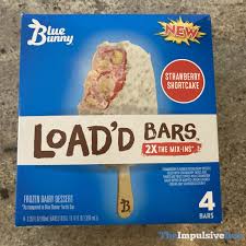 Strawberry center in vanilla frozen dairy dessert coated with cake crunch. Blue Bunny Strawberry Shortcake Loadd Bars Jpeg The Impulsive Buy