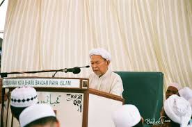 Almarhum mampu memberikan hujah yang bukan sekadar. 10 Kisah Hidup Allahyarham Tok Guru Nik Aziz Yang Mungkin Kita Tidak Tahu Oh Media