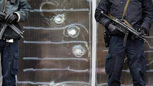 Politiets efterretningstjeneste, pet, afdeling under rigspolitichefen, der har til opgave at overvåge, forebygge og modvirke handlinger, som må antages at udgøre en fare for danmarks selvstændighed. Organisation Politiets Efterretningstjeneste Information