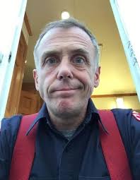 We need 900 hellos if you still love us