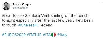Vialli spielte zuletzt bei фк челси (челси). Euro 2020 Fans Share Joy At Seeing Gianluca Vialli In Good Health During Italy S Win Over Turkey T Gate