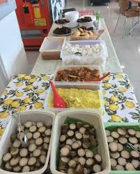 Perencanaan menu jamuan makan lebaran. Menu Jamuan Hari Raya