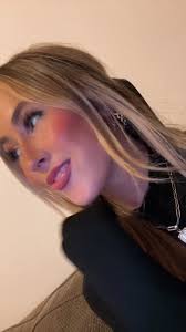 avery decker (@averryyannn)