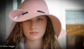 Silver Images/Caroline Silver