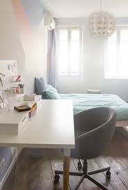 Une chambre d'ado se métamorphose en seulement quelques années. Maison Loc Architecture Interieure Et Decoration Albi