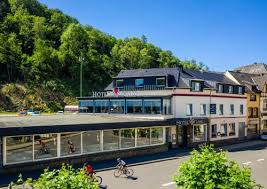 Das nürburgring designer vi verfügt über einen grill, einen garten und eine sonnenterrasse. Top 12 Landkreis Ahrweiler Vacation Rentals Apartments Hotels 9flats