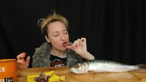 SEDUCE & RELAX: fish | ASMR | MUKBANG | 먹방