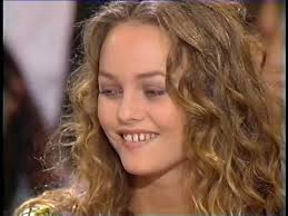 Variations sur le même t'aime. Vanessa Paradis 1995 01 27 Interview For Elisa Npa Youtube