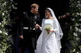 Entdecke rezepte, einrichtungsideen, stilinterpretationen und andere ideen zum ausprobieren. Meghan Markle Brautkleid Von Prinzessin Angela Von Liechtenstein Inspiriert Gala De
