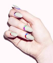 普通じゃ物足りない人は必見 海外発のネイルがオシャレすぎる の19枚目の写真 マシマロ ネイルデザイン モード ネイル ネイル