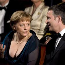 Angela merkel videos and latest news articles; Grosse Oper Als Bundeskanzlerin Angela Merkel Dekollete Wagte Stern De