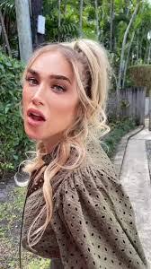 Lola Madden's Instagram, Twitter & Facebook