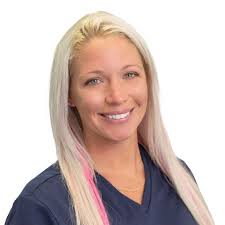 Sarah Wheaton, Luxury Real Estate Agent