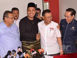 Kepulangan yang amat berhormat dato' menteri besar selangor, yang amat berhormat tuan amirudin bin shari di masjid. Kebajikan Rakyat Kemakmuran Negeri Terus Jadi Keutamaan