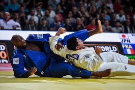 Le showbizz et son brassage permanent font grimper aux rideaux les plus belles conférences parisiennes à des coûts. Judo Teddy Riner Battu Pour La Premiere Fois Depuis Plus De Neuf Ans
