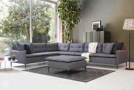 Köşe koltuk takımları ile fonksiyonel bir şıklık sunan enza, farklı kumaş ve renk seçeneklerindeki köşe koltuk takımı modelleri ile salonunuza yepyeni bir soluk getiriyor. Lego Metal Ayak Kose Koltuk Takimi Kose Koltuklar Parlak Ev