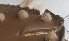 L Irresistible Gateau Au Fromage Au Ferrero Rocher Hazelnut Dessert Holiday Desserts Pie Cheesecake Recipes