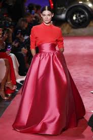 Modischste Grace Elizabeth Brandon Maxwell Spring 2019 Runway Fashion Looks Haute Couture Details Celebrity Style Inspiration These are clothes that won't cause too much of a stir for trendsetters but are ideal for those everyday trips where in our work environment, clothing should be pressed and never wrinkled.