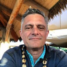 Peter Ortner's Instagram, Twitter & Facebook