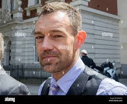 Keith Dingle's Instagram, Twitter & Facebook