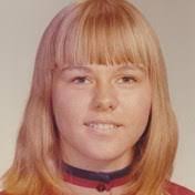 Elizabeth Lynes's Instagram, Twitter & Facebook