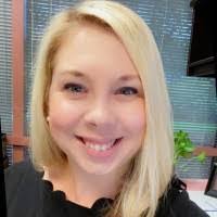 Amanda Woolums's Instagram, Twitter & Facebook