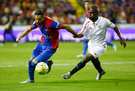 Athletic club atletico madrid barcelona celta vigo cádiz deportivo alavés eibar elche getafe granada huesca levante osasuna real betis real madrid real sociedad real valladolid sevilla. Spiel Des Tages 16 Der Liga Fc Sevilla Levante Ud