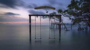 Harga tiket masuk pantai timang cukup terjangkau hanya 10 ribu rupiah saja. Pesona Sunset Pantai Kutang Lamongan Untuk Liburan Akhir Pekan