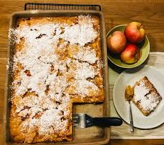 Backen, kuchen, osteuropa please visit our website for kroatische kokosschnitten, ein schmackhaftes rezept aus der kategorie kuchen. Kroatische Apfelpita Nach Oma S Art Familienzauber In Der Kuche