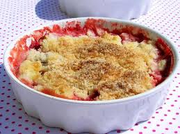 Crumble Fraise Rhubarbe Et Noix De Coco Au Thermomix Recette Crumble Fraise Rhubarbe Fraise Rhubarbe Rhubarbe