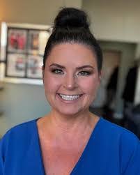 Katie Hart's Instagram, Twitter & Facebook