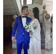Avant caroline receveur, récemment mariée à hugo philip, d'autres influences à l'image de jessica thivenin ou encore chiara ferragni ont décidé de dire oui pour la vie à leurs compagnons. Manon Marsault Mariee A Julien Tanti Sa Tenue Ne Fait Pas L Unanimite Purebreak