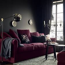 3er Sofa Gronlid Ljungen Dunkelrot Ikea Deutschland Dunkle Farben Und Satte Tone Sorgen Fur Winterlic Dunkle Wohnzimmer Wohnung Wohnzimmer Lampen Wohnzimmer