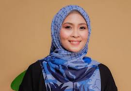 Two documentarians exploring the world of online sexual abuse of children succeed in turning an experiment into an act of social intervention. Singer Siti Nordiana In Full Support Of White Flag Movement The Star