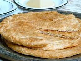 Agyptisches Fatir Maschaltet Fateer Fetir Feteer Mashaltet Agyptische Rezepte Lebensmittel Essen Orientalische Rezepte