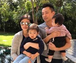 三立 記者署名:娛樂中心／魏聖凌報導 完整新聞標題:汪小菲罵台灣確診者飛廈門是漢奸 批台北打不到疫苗：無恥 完整新聞內文: Kgyrqmc6aiovlm