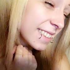 Danielle Tyler's Instagram, Twitter & Facebook