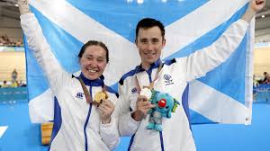 Katie cassidy ist eine tochter des sängers david cassidy und des fotomodells sherry benedon. Katie Archibald Takes Gold Brother John Takes Silver On Gold Coast Eurosport