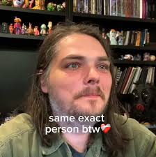 Gerard Way Talking about Knives