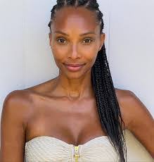 Jasmine Burgess's Instagram, Twitter & Facebook