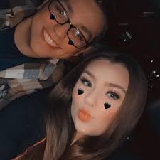 Young entrepreneur selling lemonade with accordion show