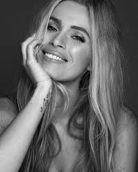 Anna Fowler Photographer (@annafowlerphotog) • Instagram photos and videos